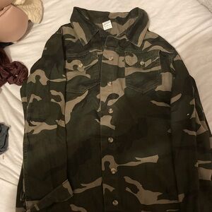 SHEIN Camouflage Utility Jacket